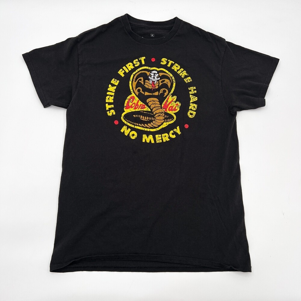 Cobra Kai Shirt Mens Medium Black Graphic Cobra Kai TV Series Shirt Tee